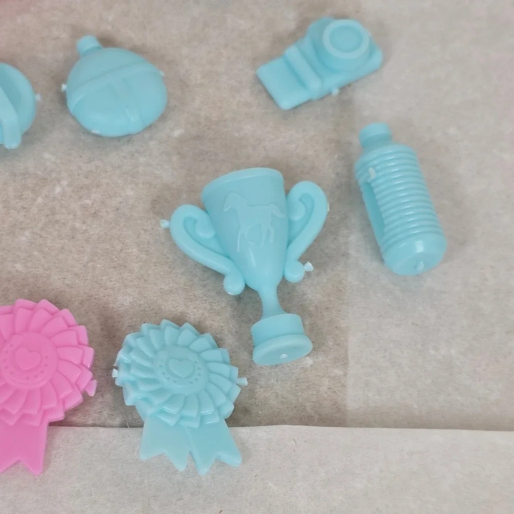 13pc barbie Horse Stable‎ Equestrian Accessories Pink Blue Ribbons Trophy Toy